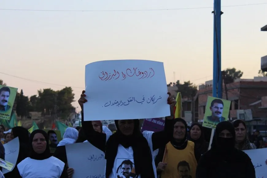 ˊDaxwaza me ya bingehîn azadiya fîzîkî ya Rêbertî yeˊ