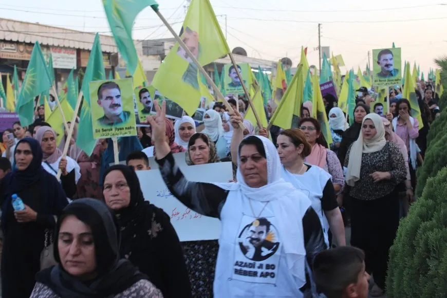 ˊDaxwaza me ya bingehîn azadiya fîzîkî ya Rêbertî yeˊ
