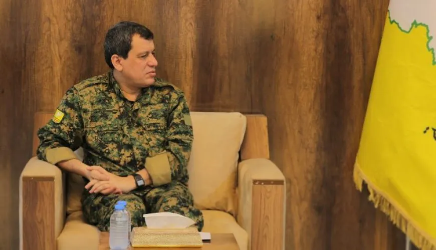 Nûnerên pêkhateyan bi fermandarên QSD û YPJ’ê re civiyan