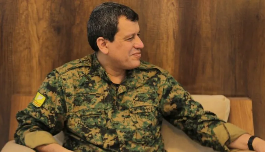 Nûnerên pêkhateyan bi fermandarên QSD û YPJ’ê re civiyan