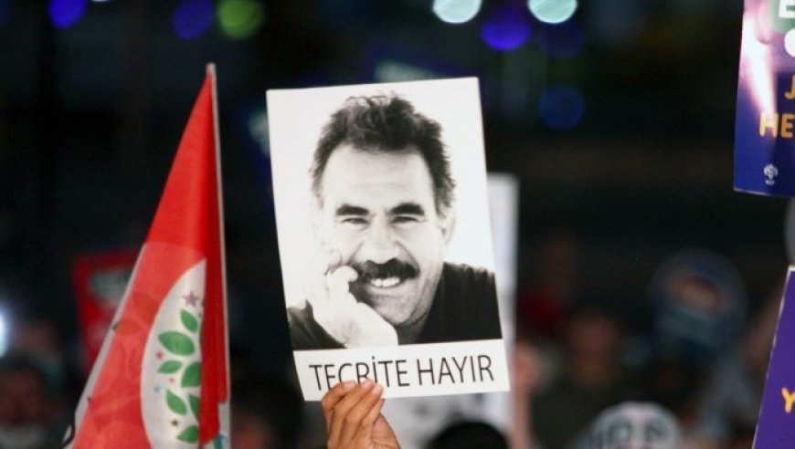 Aplican otra prohibición a las reuniones con el líder Abdullah Ocalan