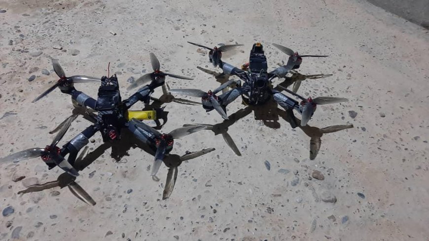 Şervanên Minbicê 2 dron xistin xwarê