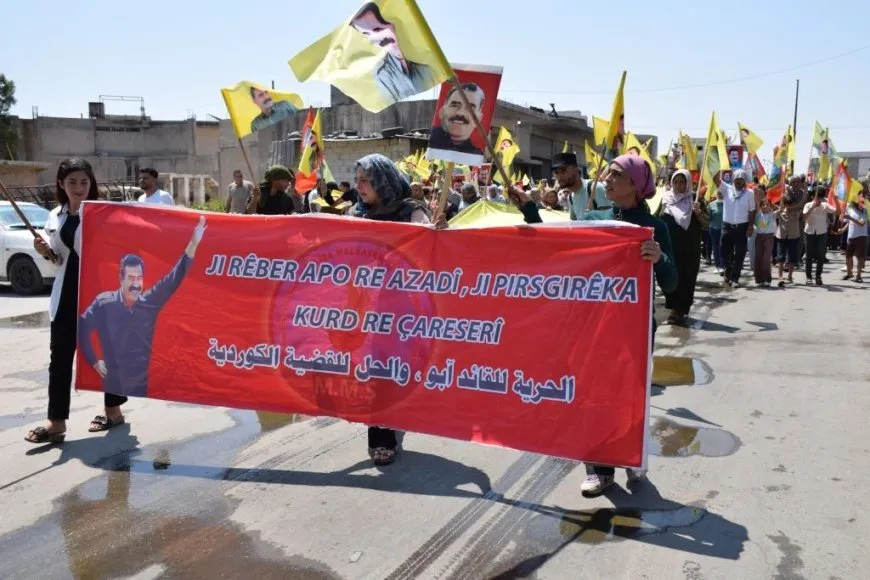 Los residentes del cantón del Éufrates protestan contra el aislamiento