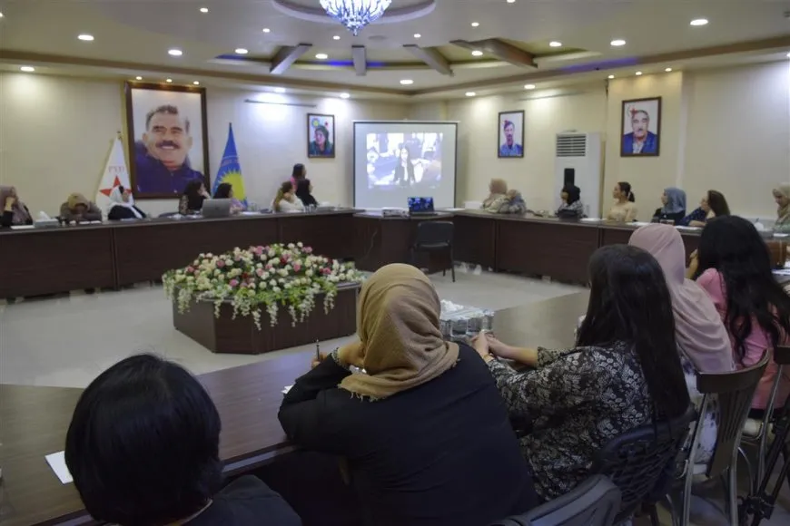 Meclisa Jinan a PYD’ê panelek li dar xist