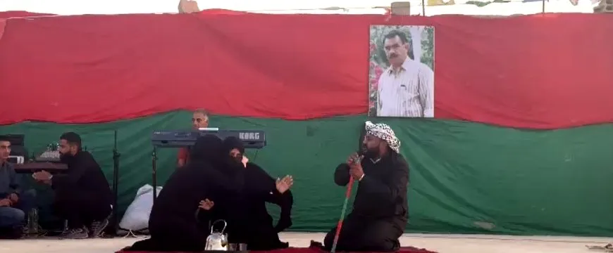Dibistana Hunerî û Havînî şahiyek li kampa Newroz li dar xist