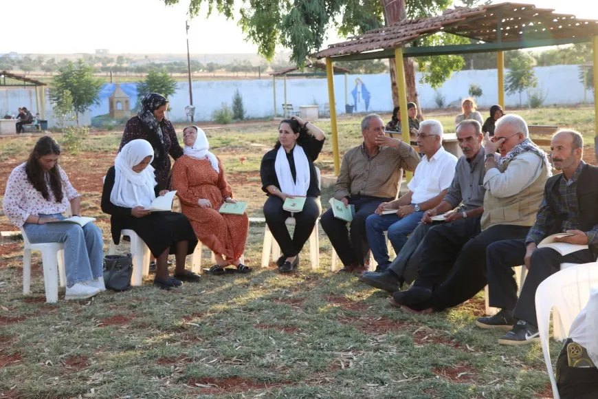 Li Şehbayê xwendina pirtûkên Rêber Abdullah Ocalan dewam dikin