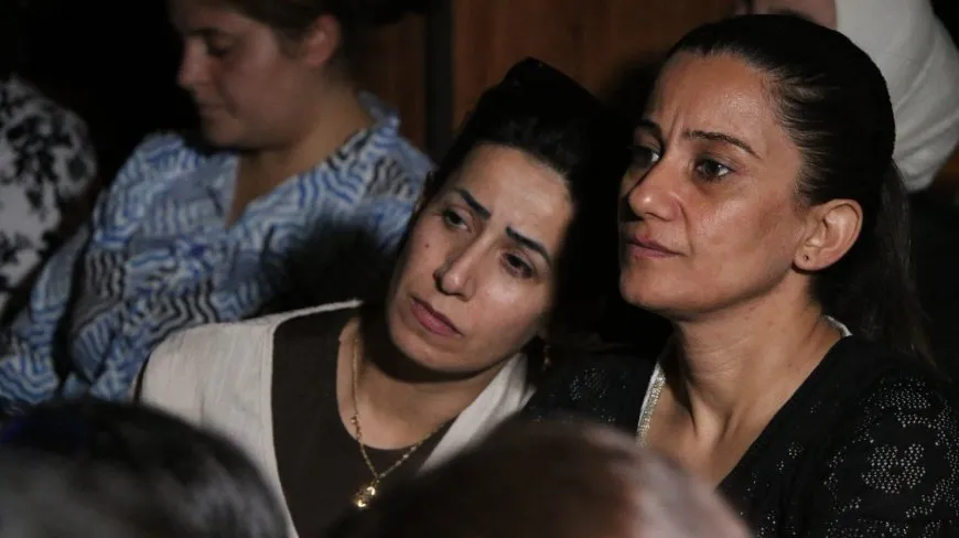 Li Helebê sînevîzyonek li ser komkujiya Şengalê hat pêşkêşkirin