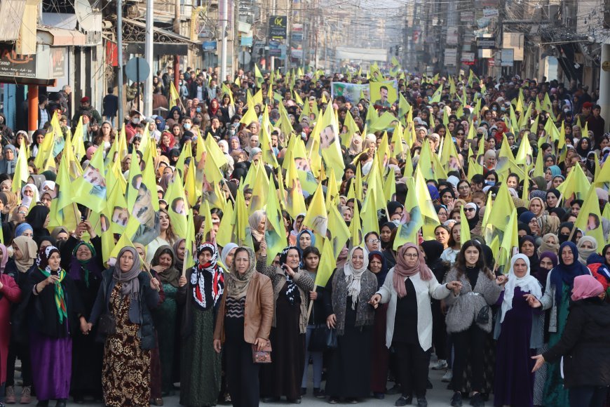`Azadiya Rêber Abdullah Ocalan azadiya mirovahiyê ye`