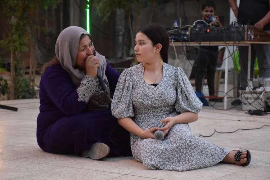 Ji Tevgera Hîlala Zêrîn çalakiyek li dijî tundiya li ser jinê