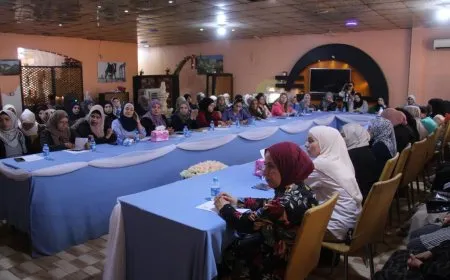 Têkoşîna jinan di panelekê de hat vegotin