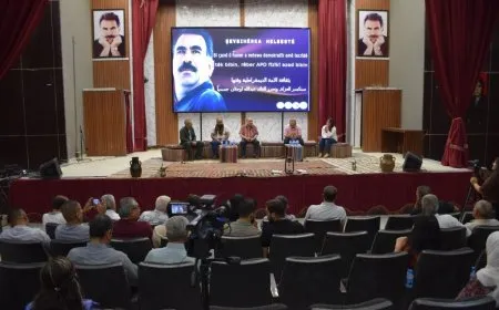 Ji bo Rêber Abdullah Ocalan şevbuhêrka helbestan