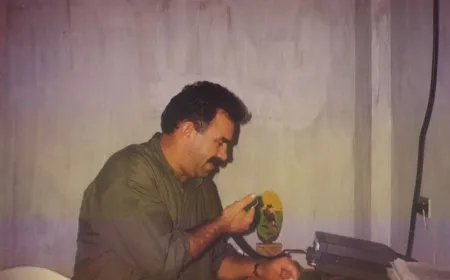 Ji bo hevdîtina bi Rêber Abdullah Ocalan re serî li Wezareta Dadê da
