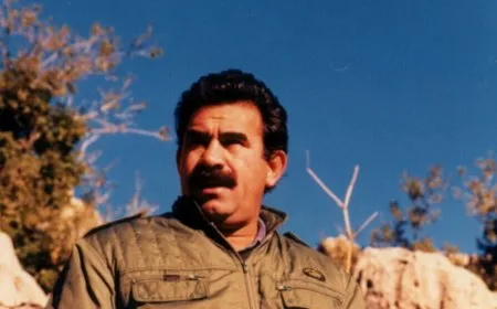 Rêber Abdullah Ocalan: Mirov heta xwe  negihîne heqîqeta civakî, nikare bigihîne eşqê