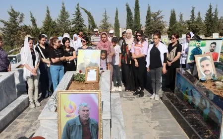 Xebatkarê Jin TV’yê şehîd Necmedîn Sînan hat bibîranîn