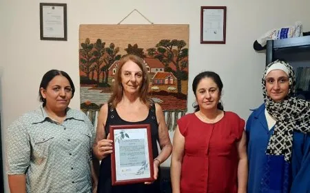 Nûnertiya Kongra Star Marî El Dibis xelat kir