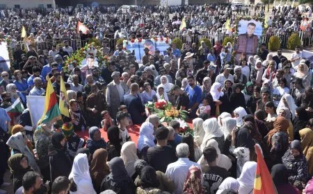 Bi hezar Cizîriyan şehîd Tekîn Goyî oxir kir