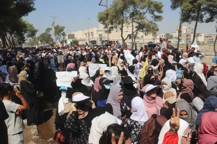 Li Reqayê meşa li dijî komkujiya hikumeta Şamê