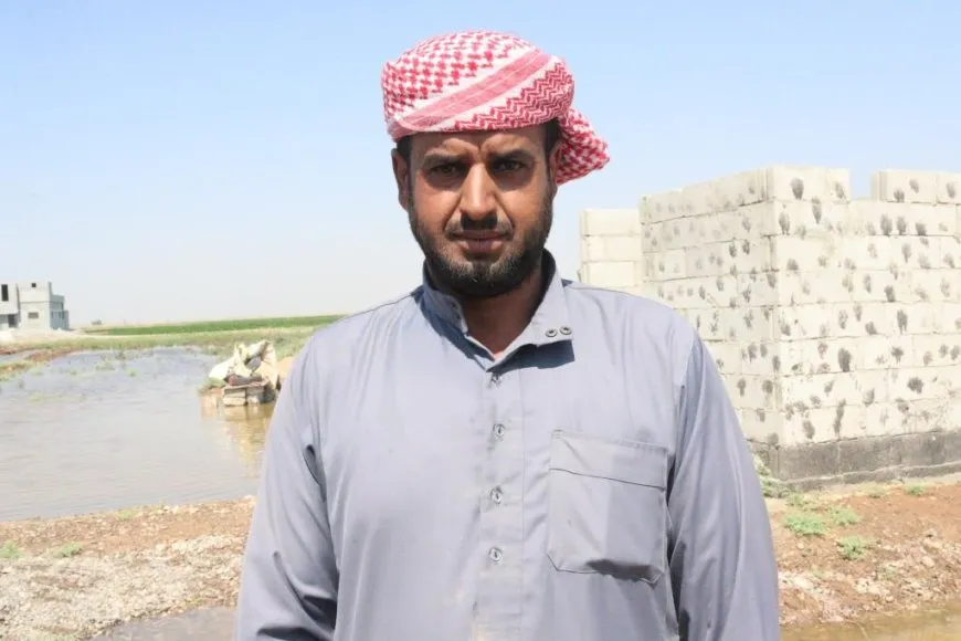 Zeviyên Reqayê di bin avê de man