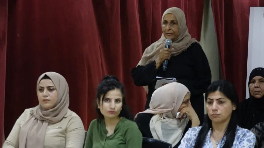 Li Tebqa têkildarî dozên jinan panel