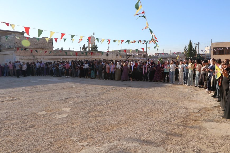 Şêniyên Til Rifet û Şêrewa 15'ê Tebaxê pîroz kir