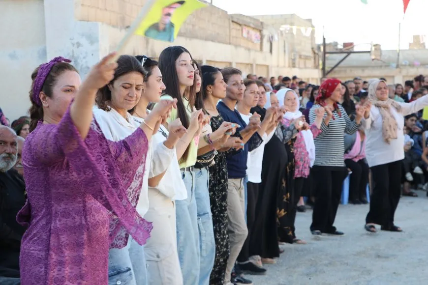 Şêniyên Til Rifet û Şêrewa 15'ê Tebaxê pîroz kir