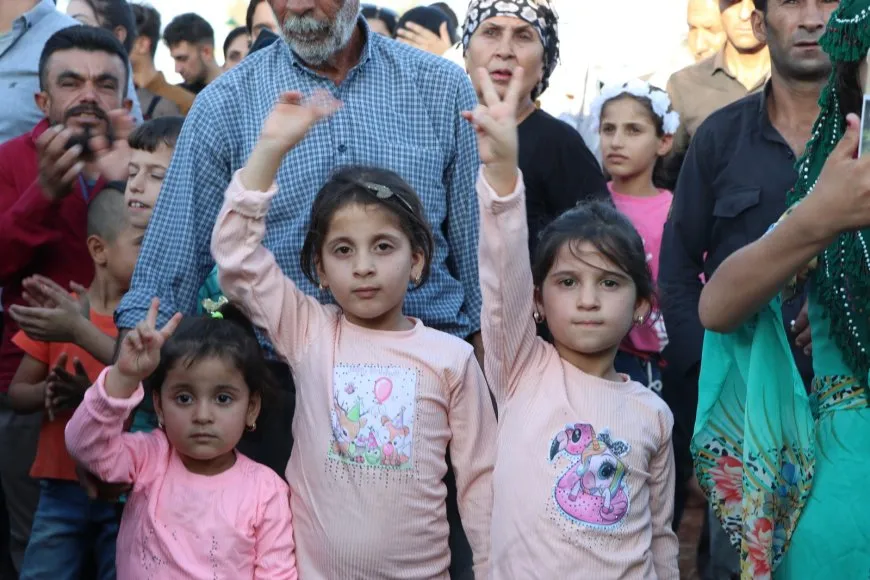 Xelkê Bakur û Rojhilatê Sûriyeyê bi çoşeke mezin 15ˊê Tebaxê pîroz kir