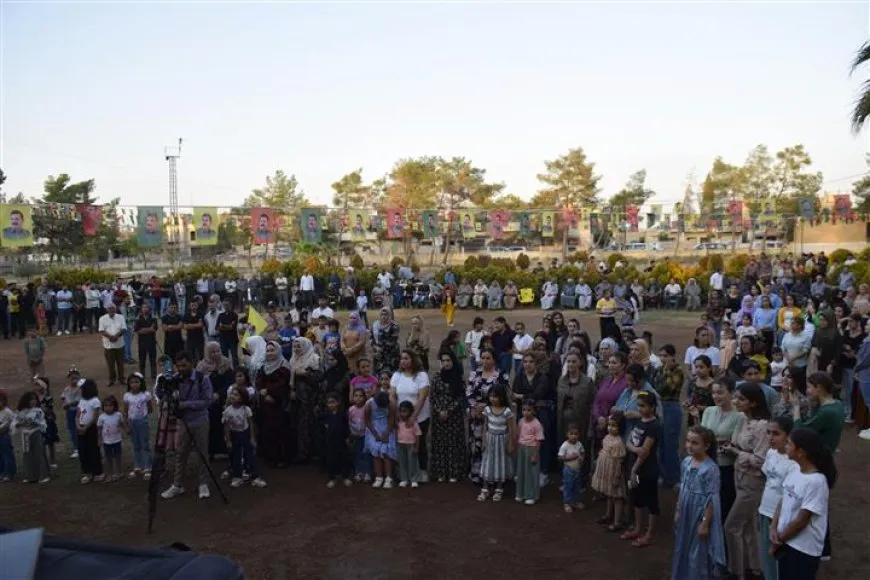 Xelkê Bakur û Rojhilatê Sûriyeyê bi çoşeke mezin 15ˊê Tebaxê pîroz kir