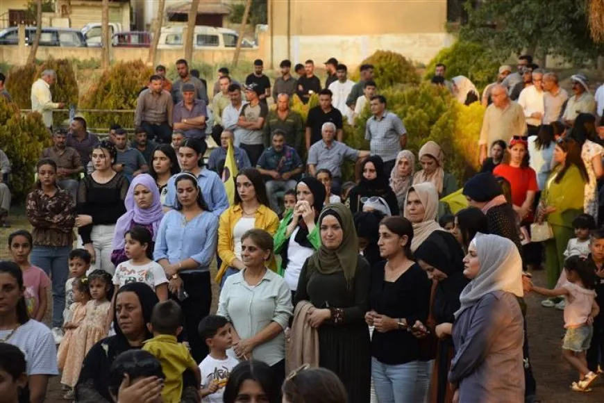 Xelkê Bakur û Rojhilatê Sûriyeyê bi çoşeke mezin 15ˊê Tebaxê pîroz kir