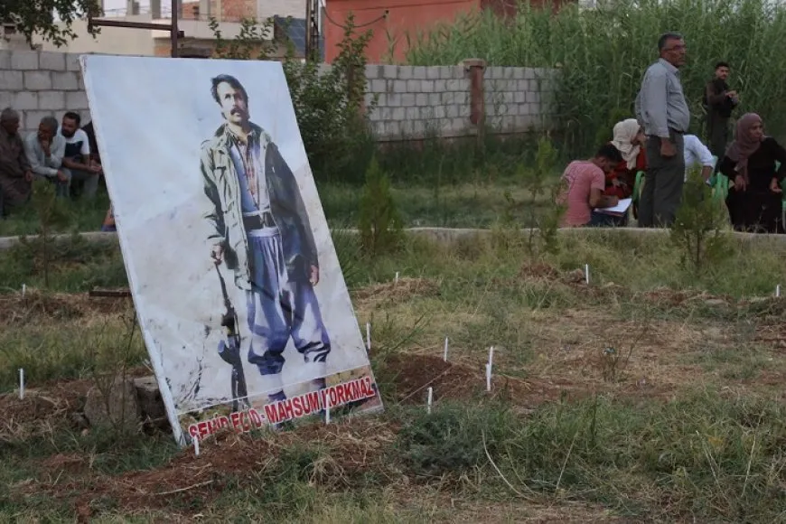 Xelkê Bakur û Rojhilatê Sûriyeyê bi çoşeke mezin 15ˊê Tebaxê pîroz kir
