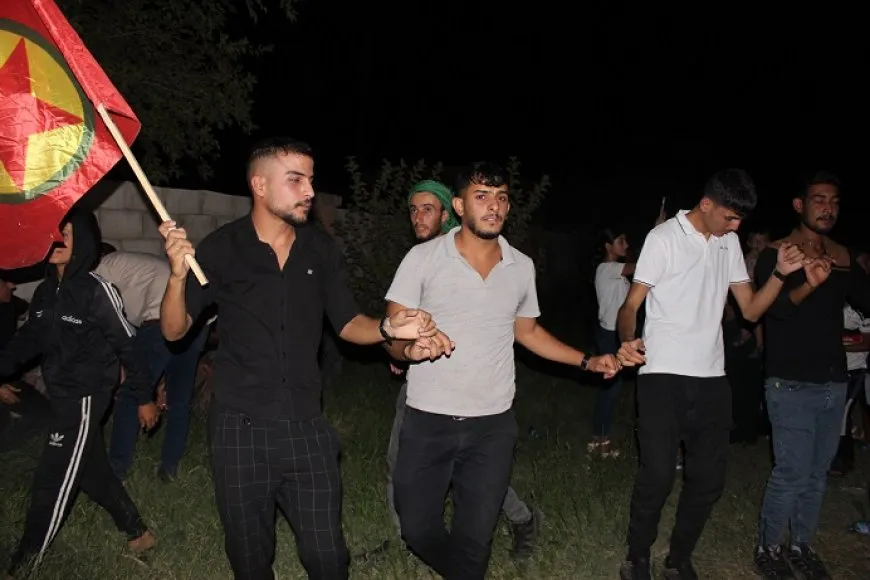 Xelkê Bakur û Rojhilatê Sûriyeyê bi çoşeke mezin 15ˊê Tebaxê pîroz kir