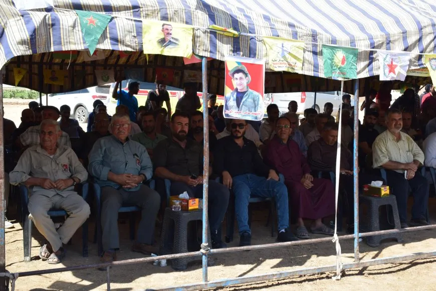 Ji bo şehîd Berxwedan Qamişlo merasîmek li dar ket