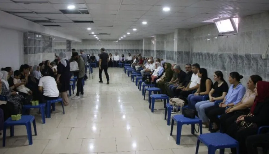 Ji bo Gulîstan Tara şîn hat danîn
