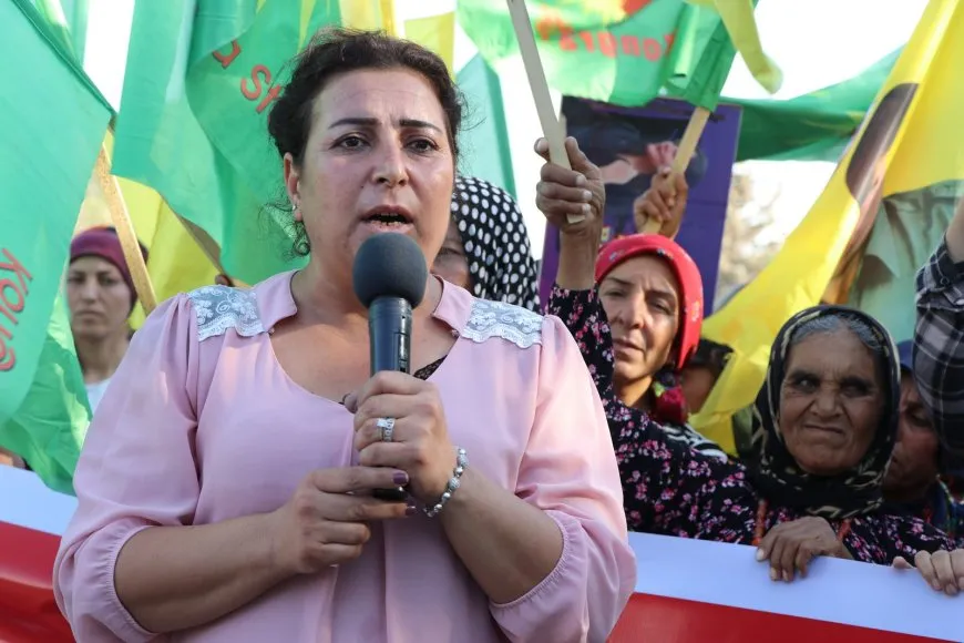 Êrişên li dijî rojnamevan li Şehbayê hatin şermezarkirin