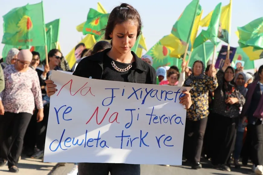 Êrişên li dijî rojnamevan li Şehbayê hatin şermezarkirin