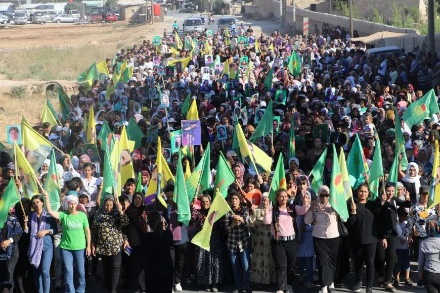 Êrişên li dijî rojnamevan li Şehbayê hatin şermezarkirin