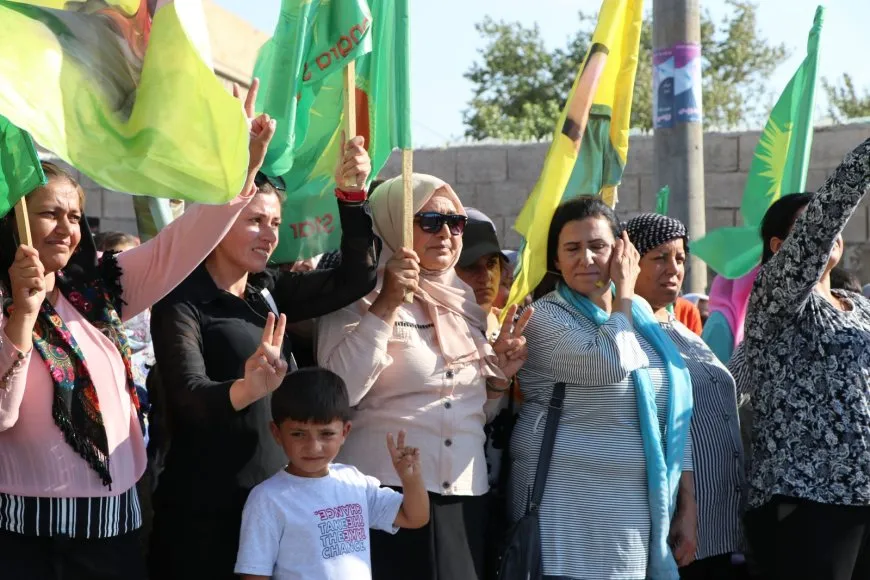 Êrişên li dijî rojnamevan li Şehbayê hatin şermezarkirin