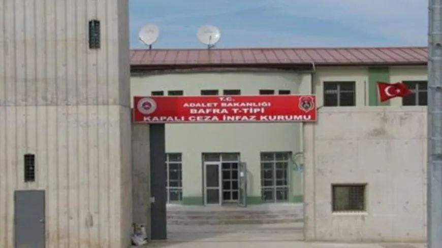 Bi hinceta helbesta kurdî 11 roj cezayê hucreyê dan!
