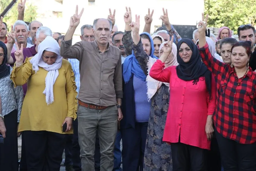Xelkê Qamişlo li dijî êrişê soza tolhildanê da