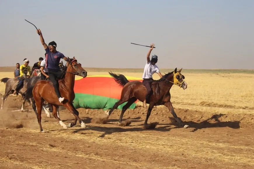 Li Çilaxayê pêşbirka hespan