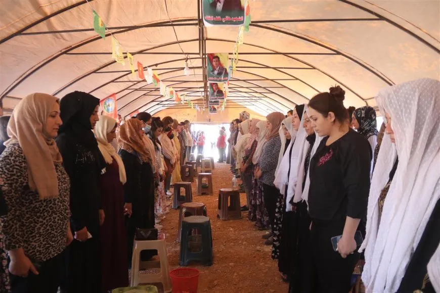 Sersaxî dan malbata şehîd Hanî El Xelef 