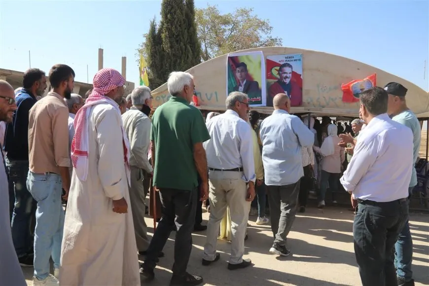 Sersaxî dan malbata şehîd Hanî El Xelef 