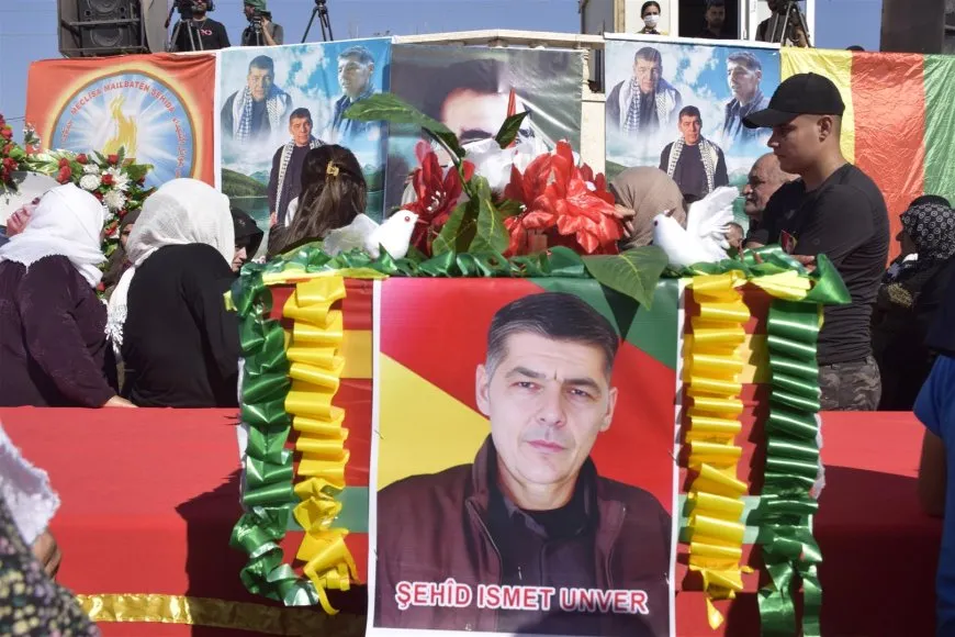 Bi hezar Cizîriyan şehîd Tekîn Goyî oxir kir