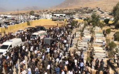 Cenazeyên şehîdên êrişa li Silêmaniyê hatin veşartin