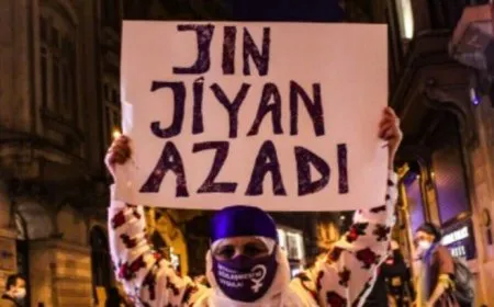 Bi boneya salvegera Şoreşa ′Jin Jiyan Azadî′ banga greva giştî hat kirin