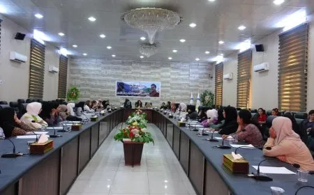 ʹBi têkoşîna jinan em ê dîwarên Îmraliyê bişikîninʹ