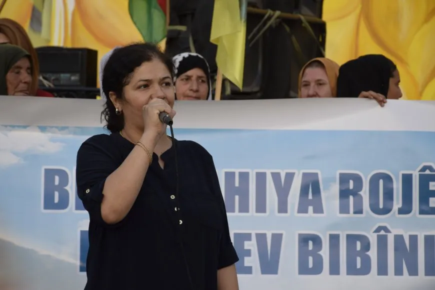 Kongra Star a Cizîrê li dijî tecrîdê meşek li dar xist
