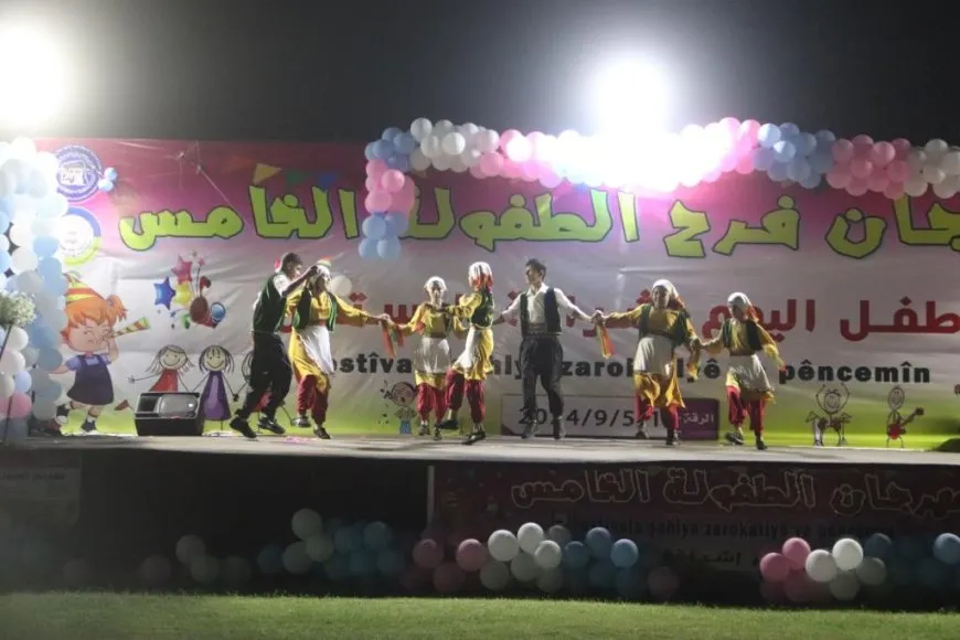 Festîvala 5'emîn a Şahiya Zarokatiyê li Reqayê li dar ket