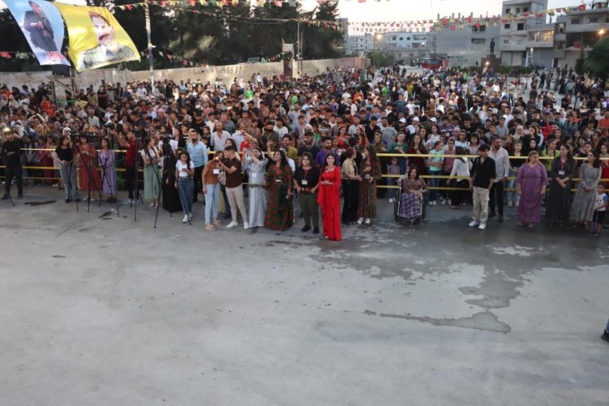 Roja duyemîn a Festîvala Şehîd Berçem bi stran û govendê bi dawî bû