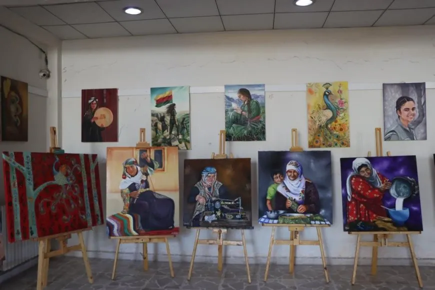 Di Festîvala Şehîd Berçem de hunera dayikan