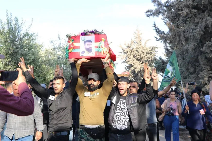 Ji merasîma oxirkirina şehîdan: Em soza bilindkirina têkoşînê didin